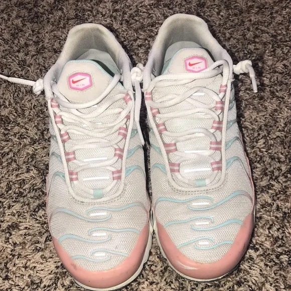 Nike TN Air Max Plus Women's Pink and White Sneakers Size 6.5 | EUC - Picture 4 of 12